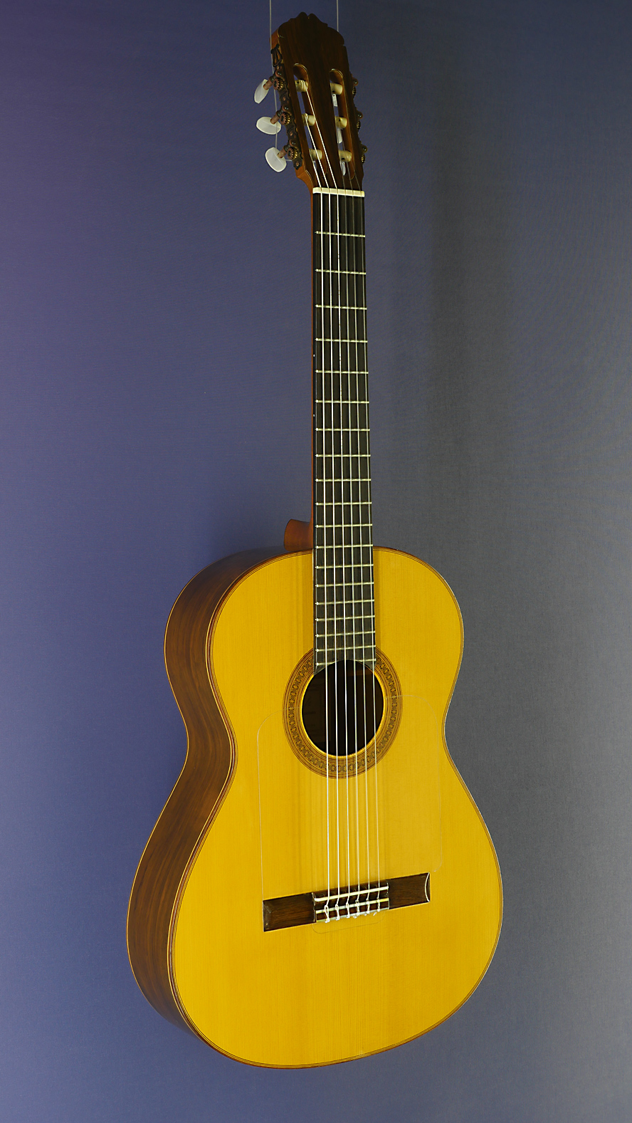 Antonio Marin Montero flaménca negra guitar, scale 65 cm , spruce, rosewood, year 1995